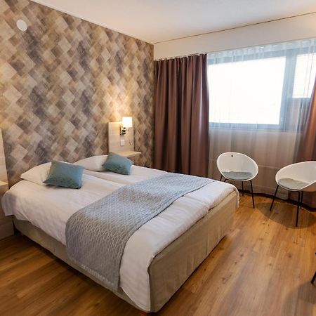 Hotel Kivitasku Kaarina Buitenkant foto