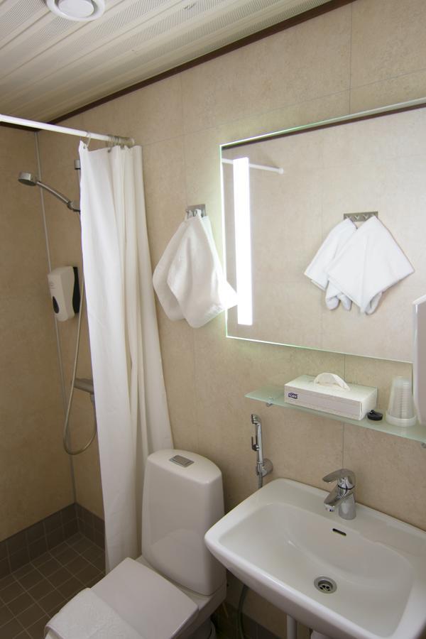 Hotel Kivitasku Kaarina Buitenkant foto