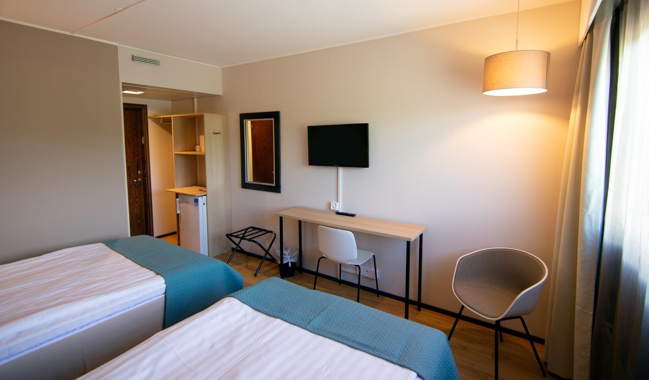 Hotel Kivitasku Kaarina Buitenkant foto