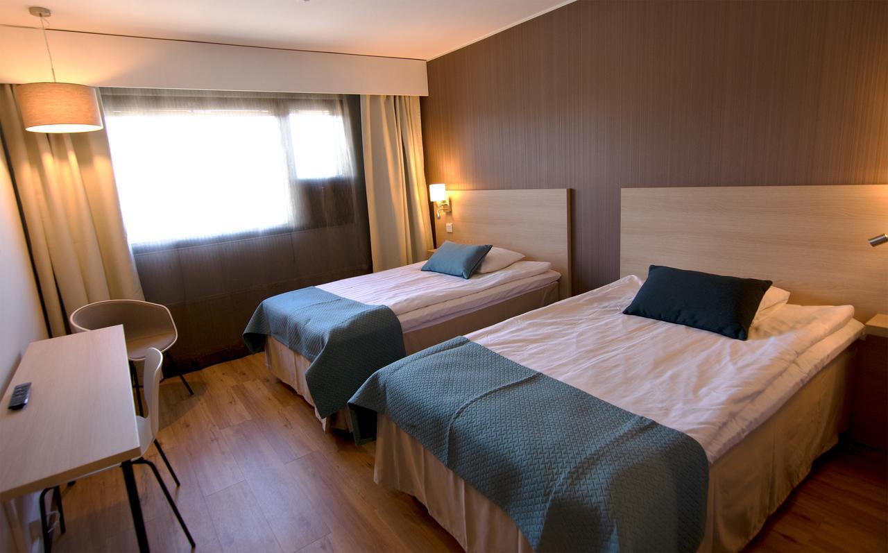 Hotel Kivitasku Kaarina Buitenkant foto