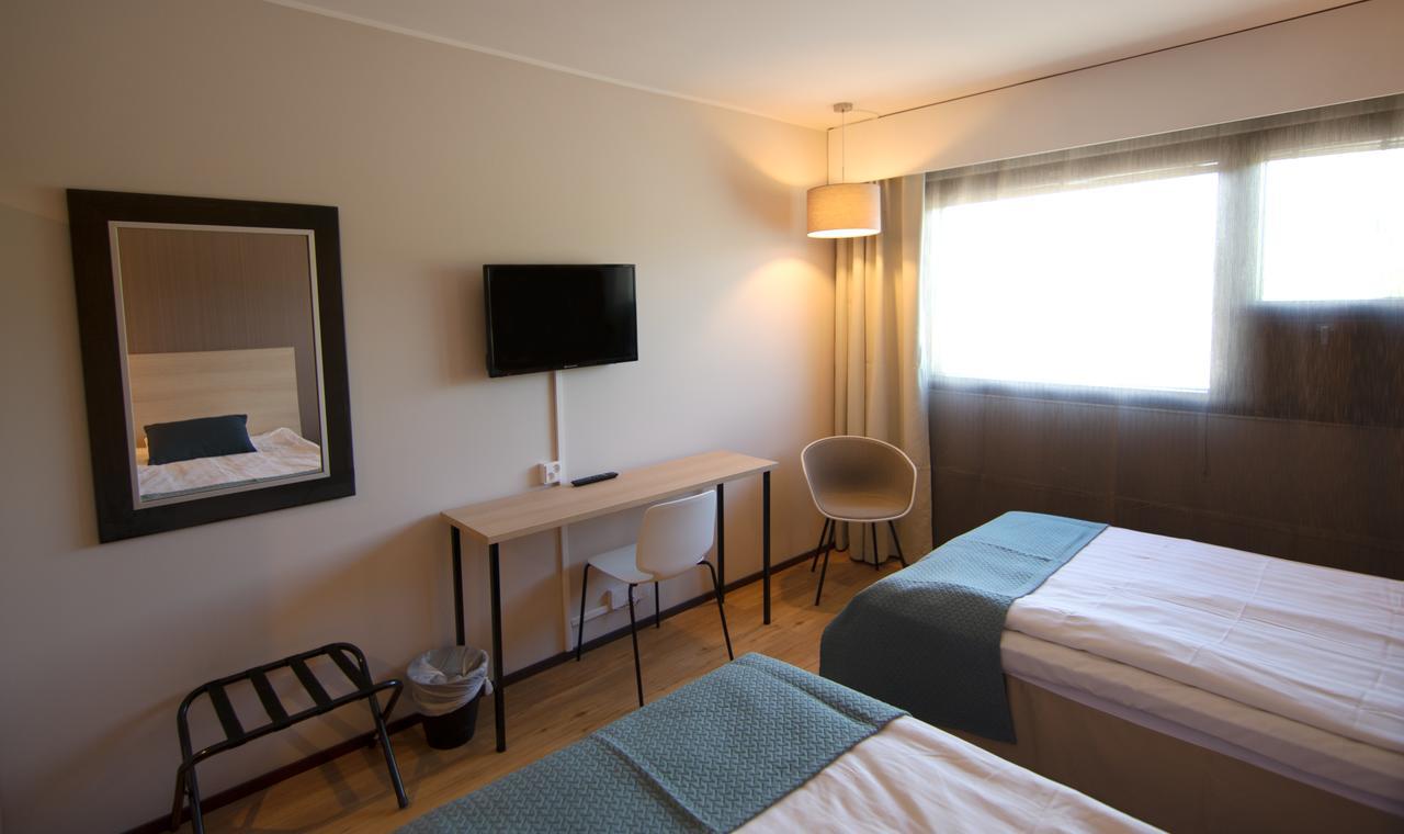 Hotel Kivitasku Kaarina Buitenkant foto